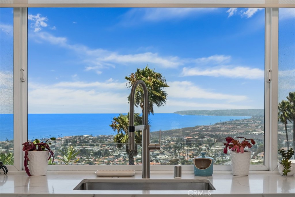 413 E Avenida Cordoba