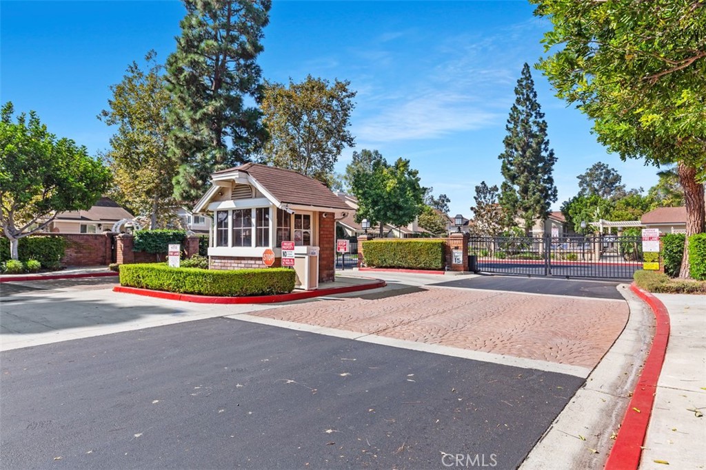 12700 Fallbrook Way