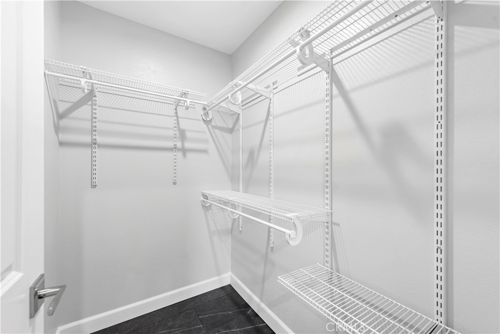 621 E Sycamore Avenue