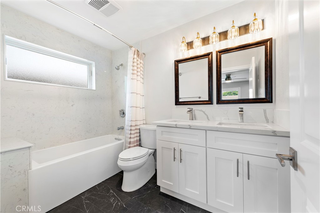 621 E Sycamore Avenue