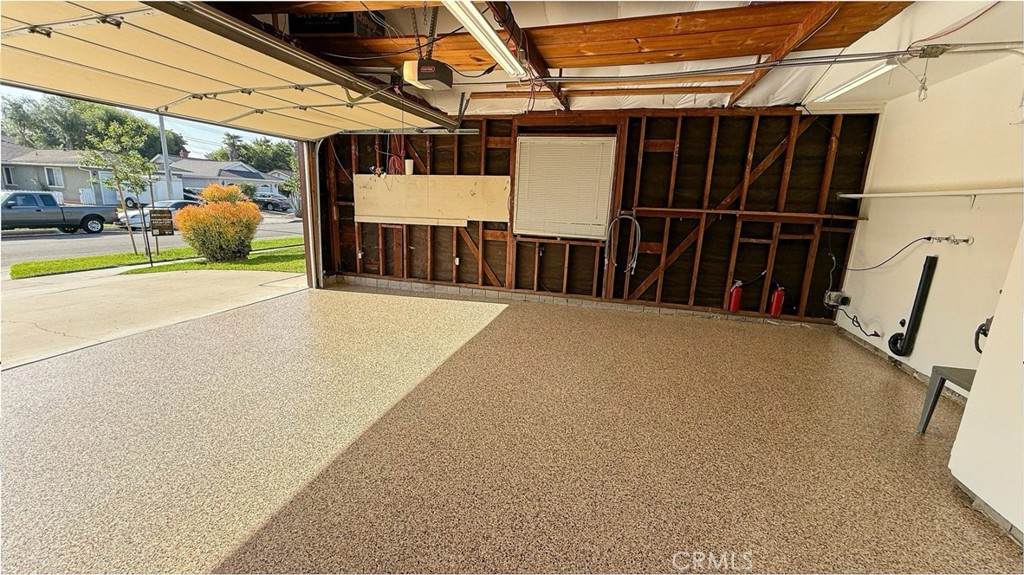 11917 Maybrook Avenue