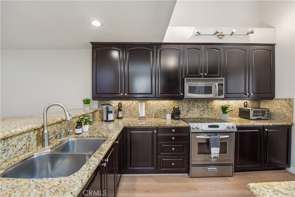 82 Villa Point Drive