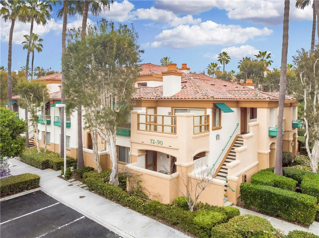 82 Villa Point Drive