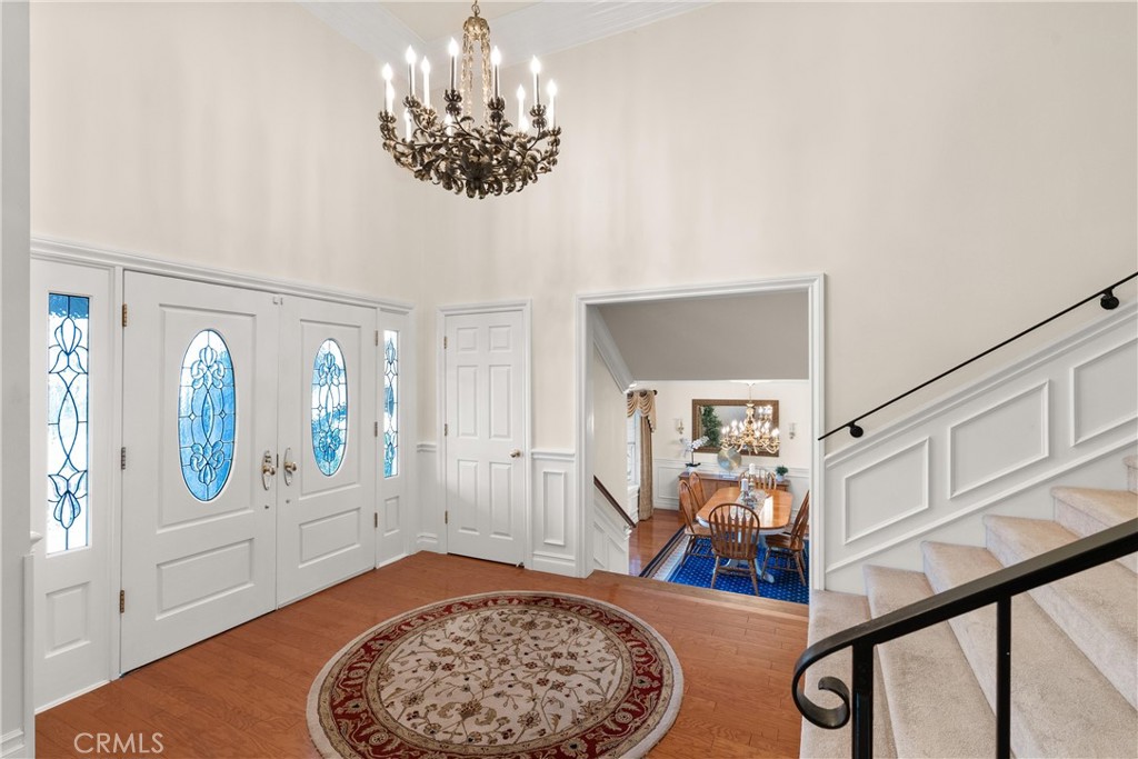 2610 E Lakeside Avenue