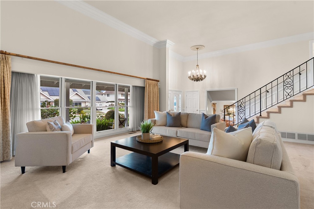 2610 E Lakeside Avenue