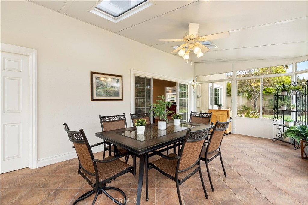 2610 E Lakeside Avenue