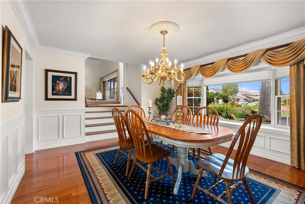 2610 E Lakeside Avenue