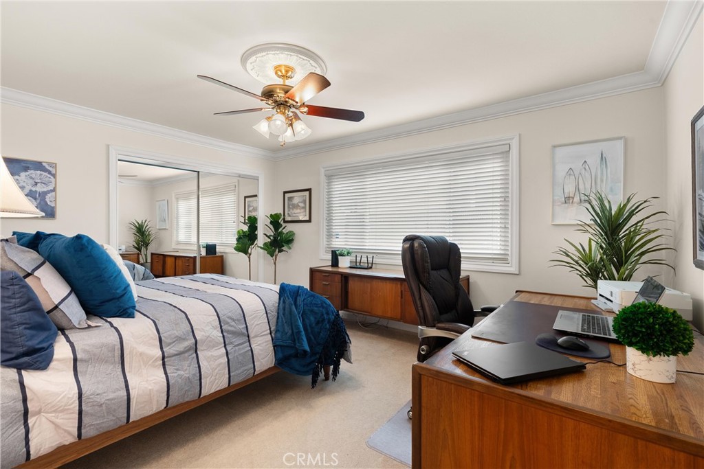 2610 E Lakeside Avenue