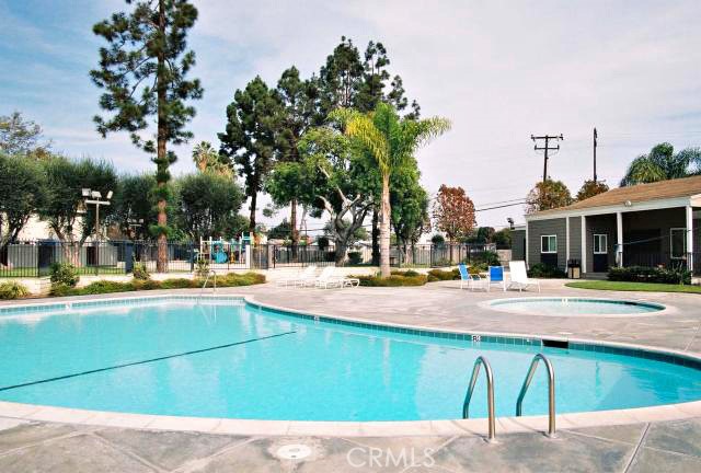 19750 Cambridge Lane