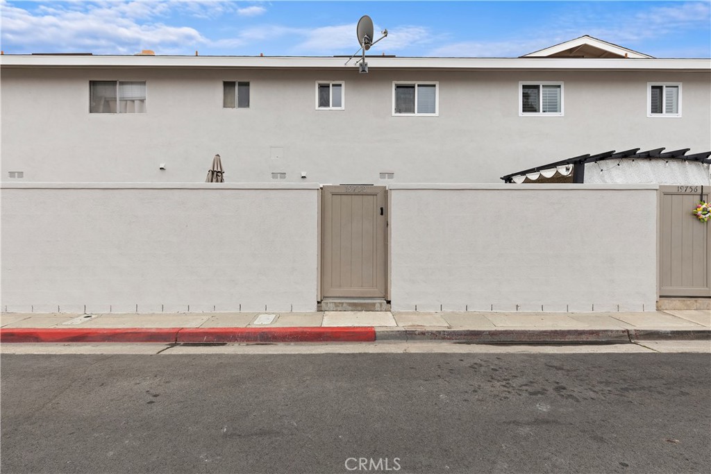 19750 Cambridge Lane
