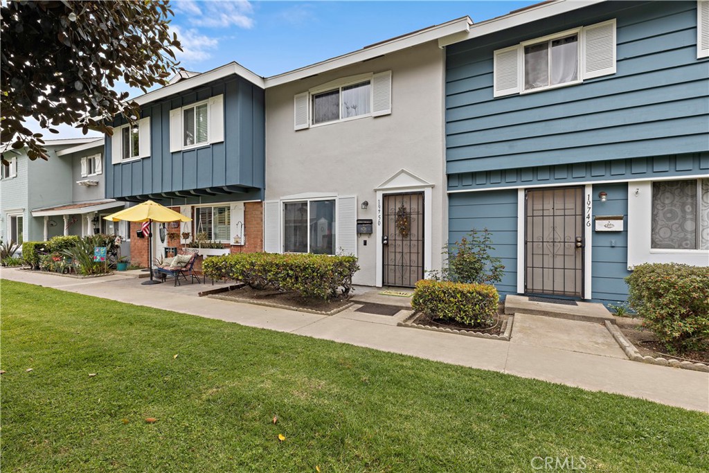 19750 Cambridge Lane