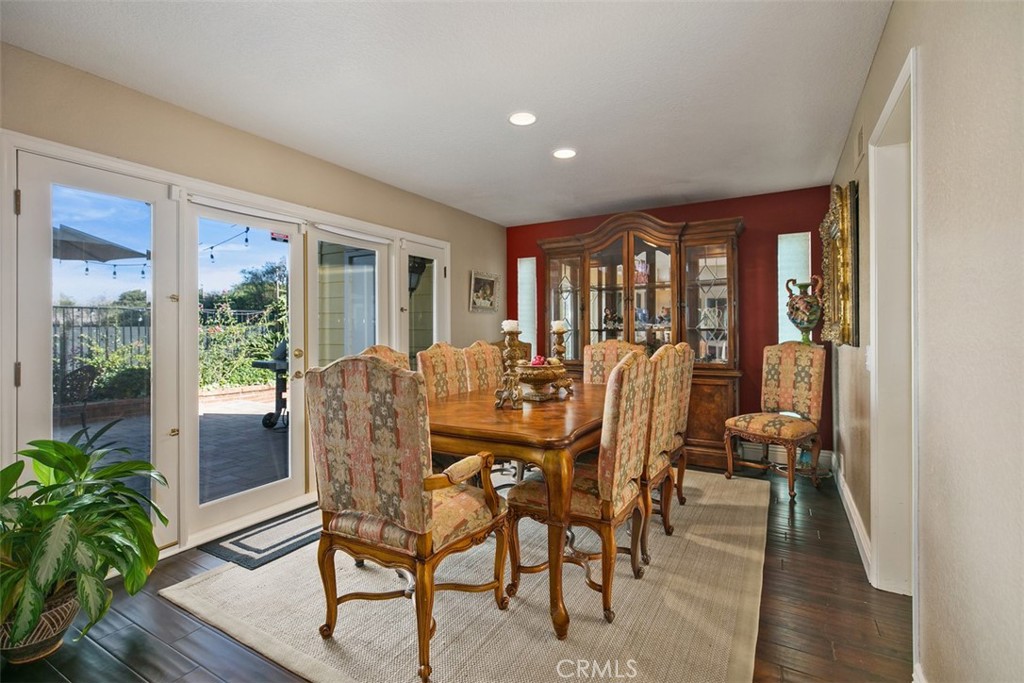 1 Taywood Court