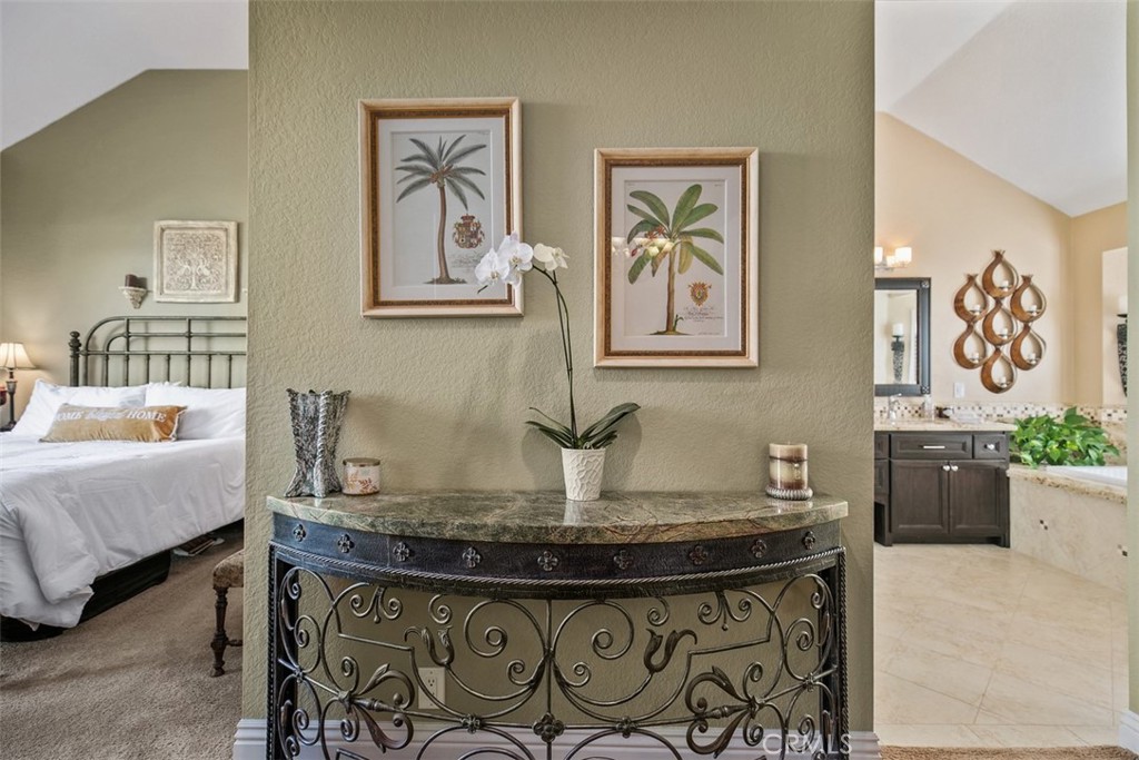1 Taywood Court