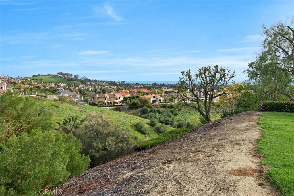 1 Taywood Court