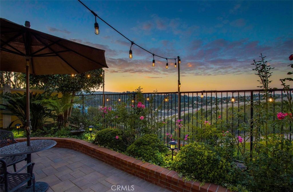 1 Taywood Court