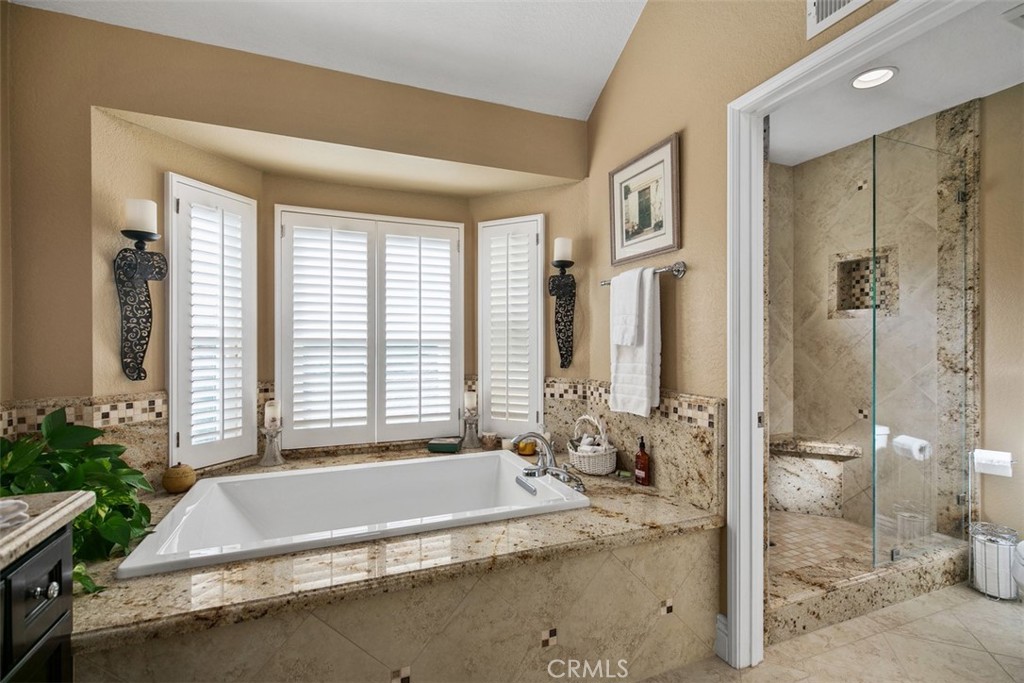1 Taywood Court