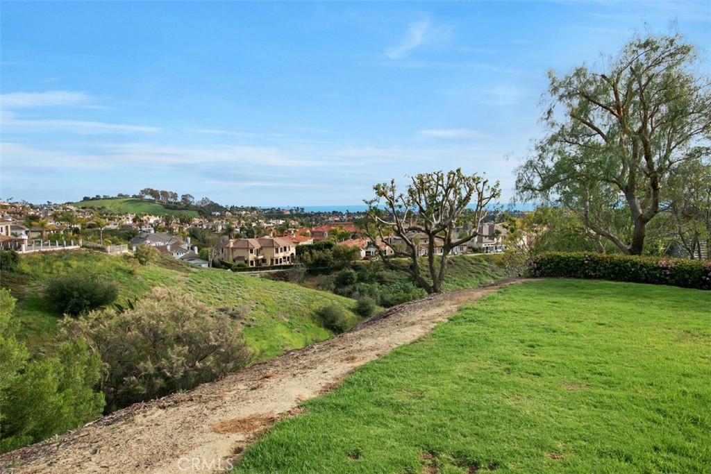 1 Taywood Court