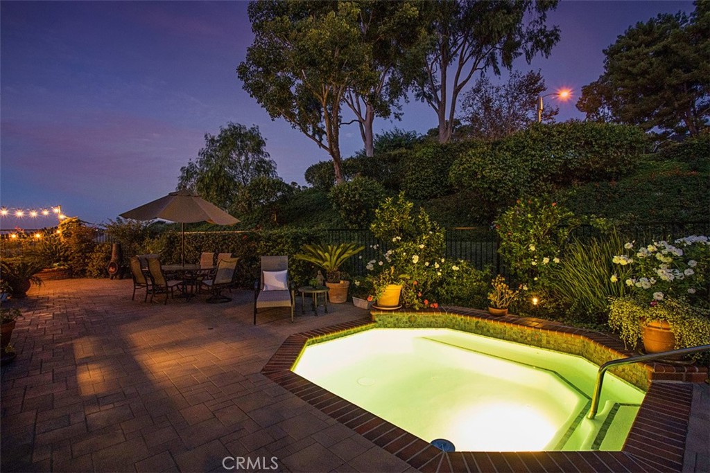 1 Taywood Court