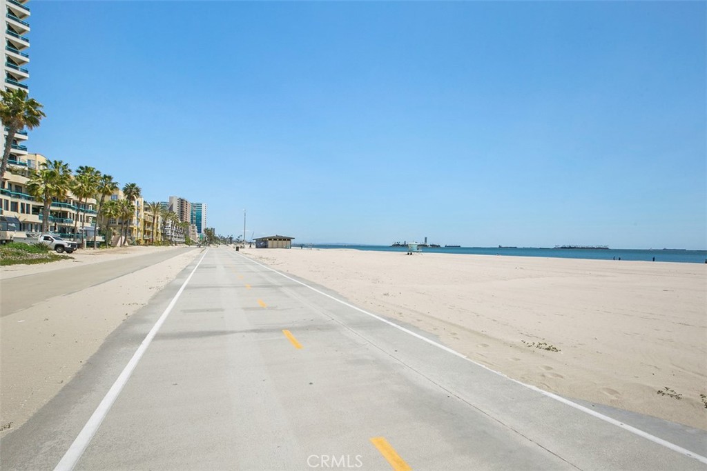 2075 East Appleton Street 6