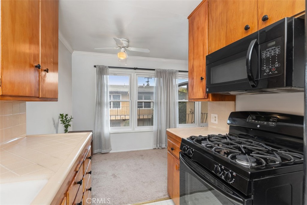 2075 East Appleton Street 6