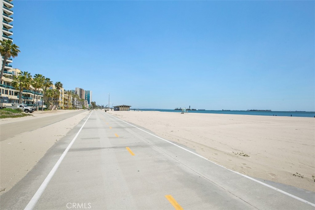 2075 East Appleton Street 6