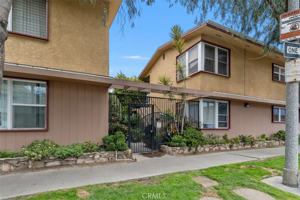 2075 East Appleton Street 6