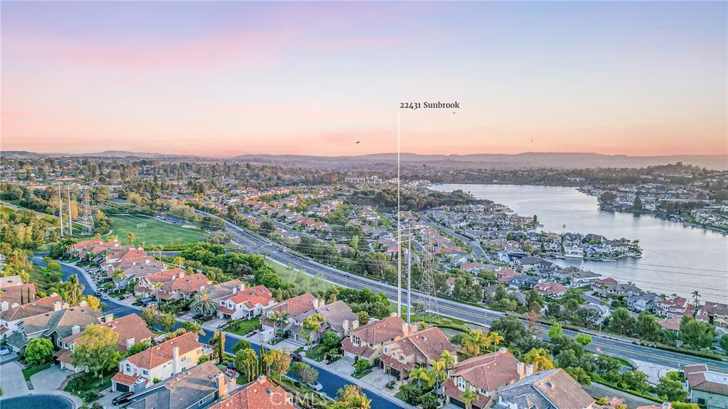 22431 Sunbrook
