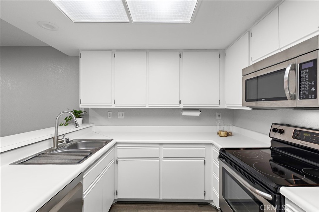 2800 Keller Dr 262