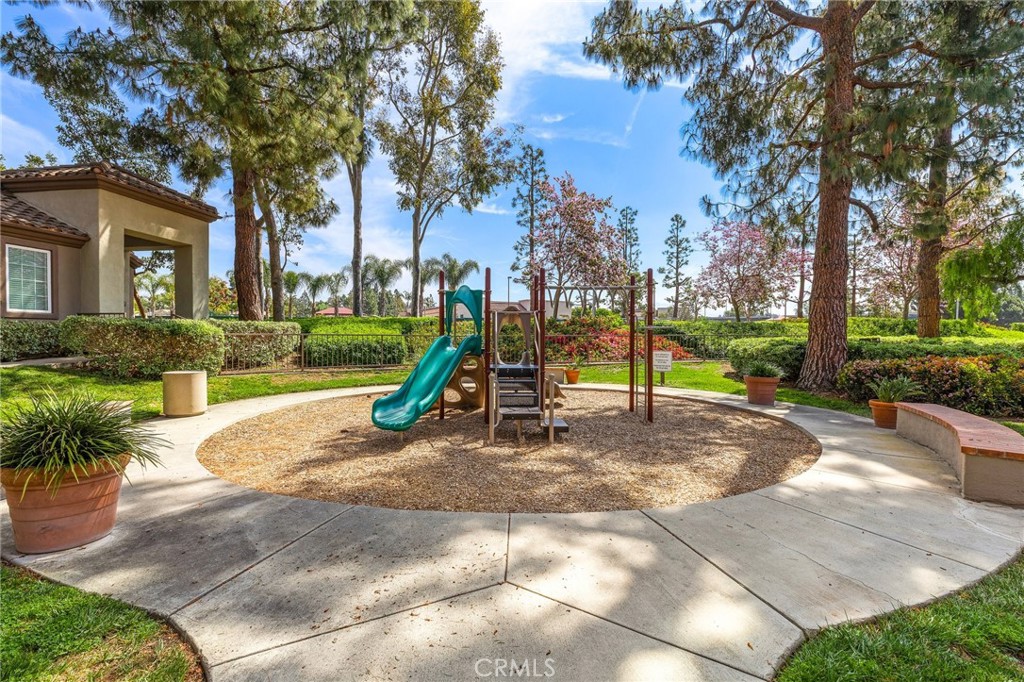 2800 Keller Dr 262
