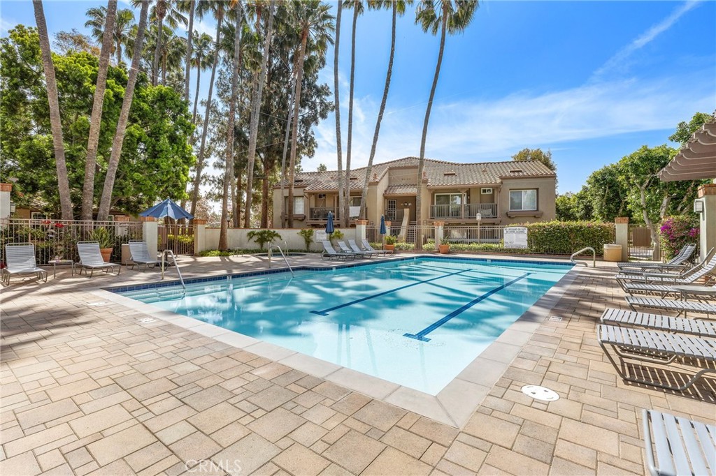 2800 Keller Dr 262