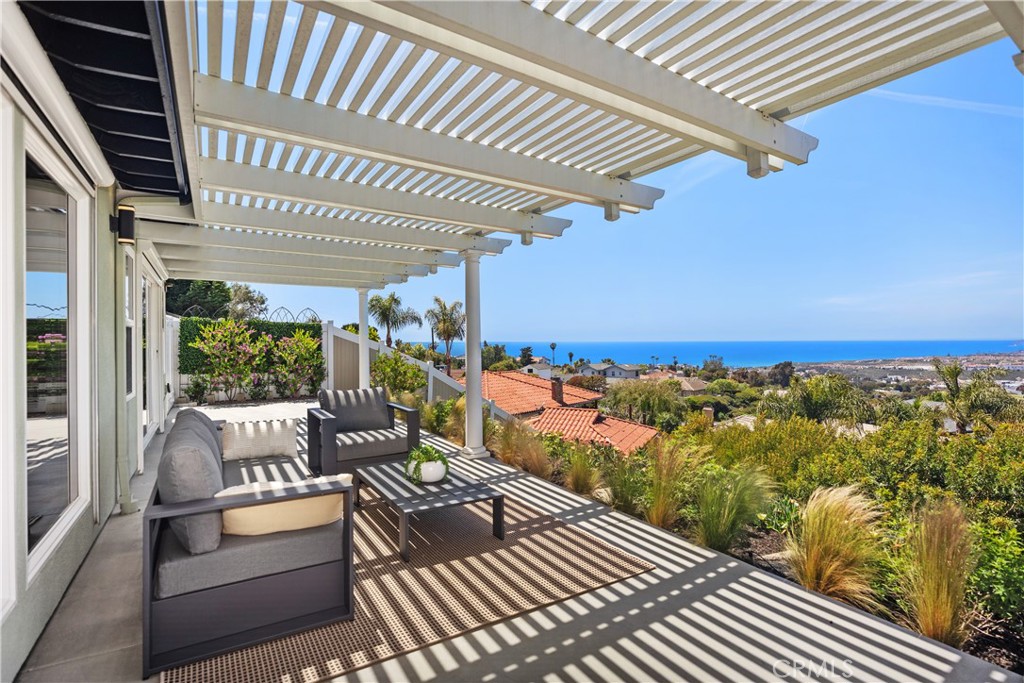 703 Avenida Presidio