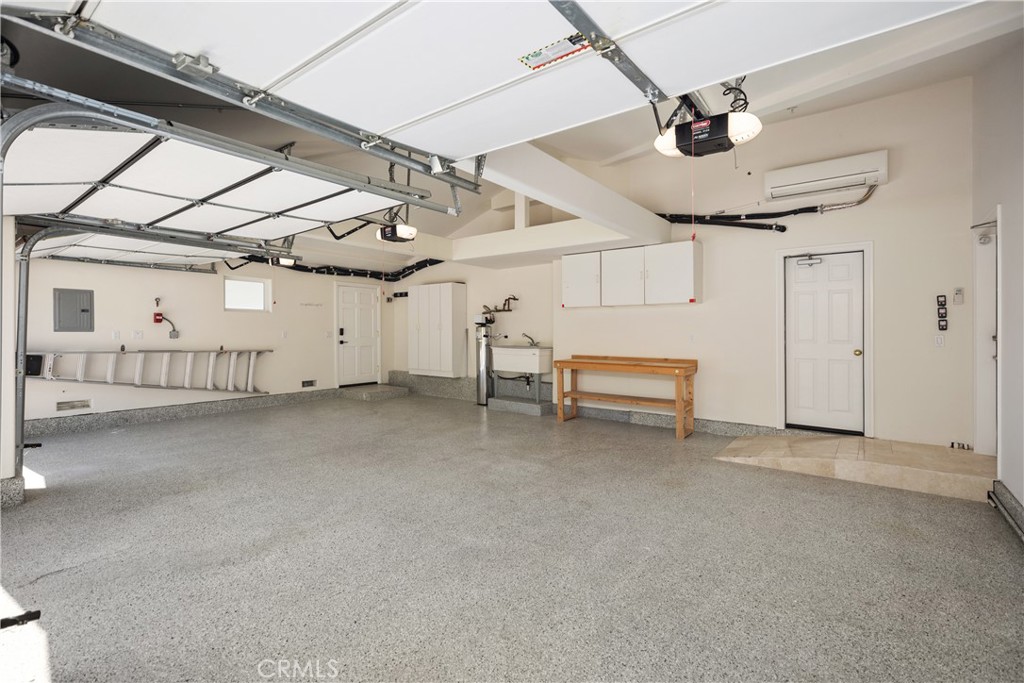 703 Avenida Presidio