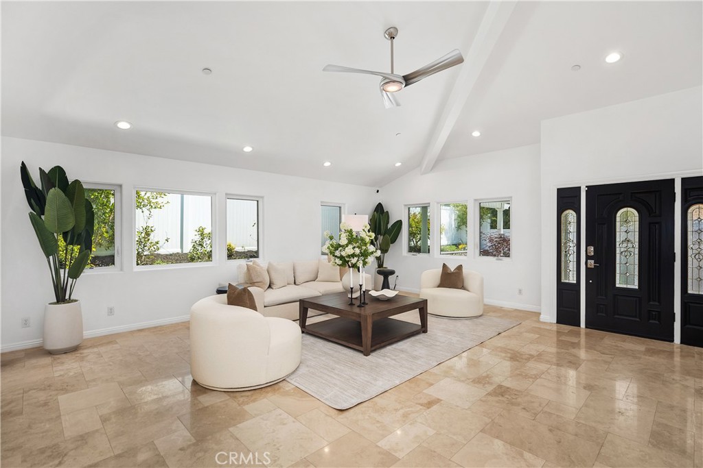 703 Avenida Presidio