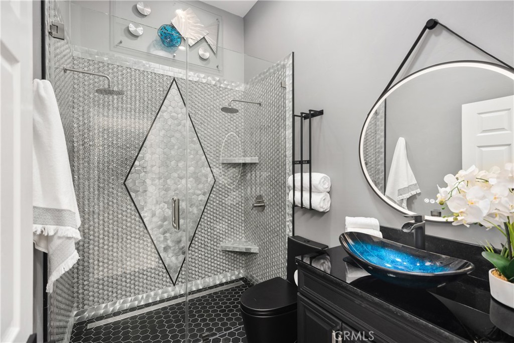 703 Avenida Presidio