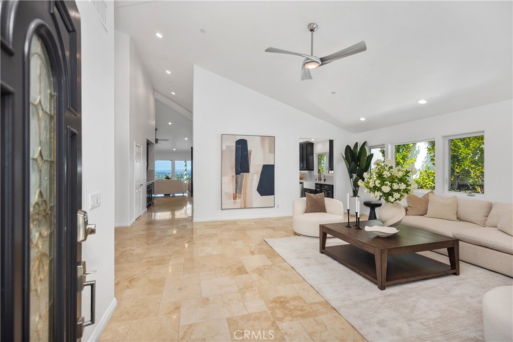 703 Avenida Presidio