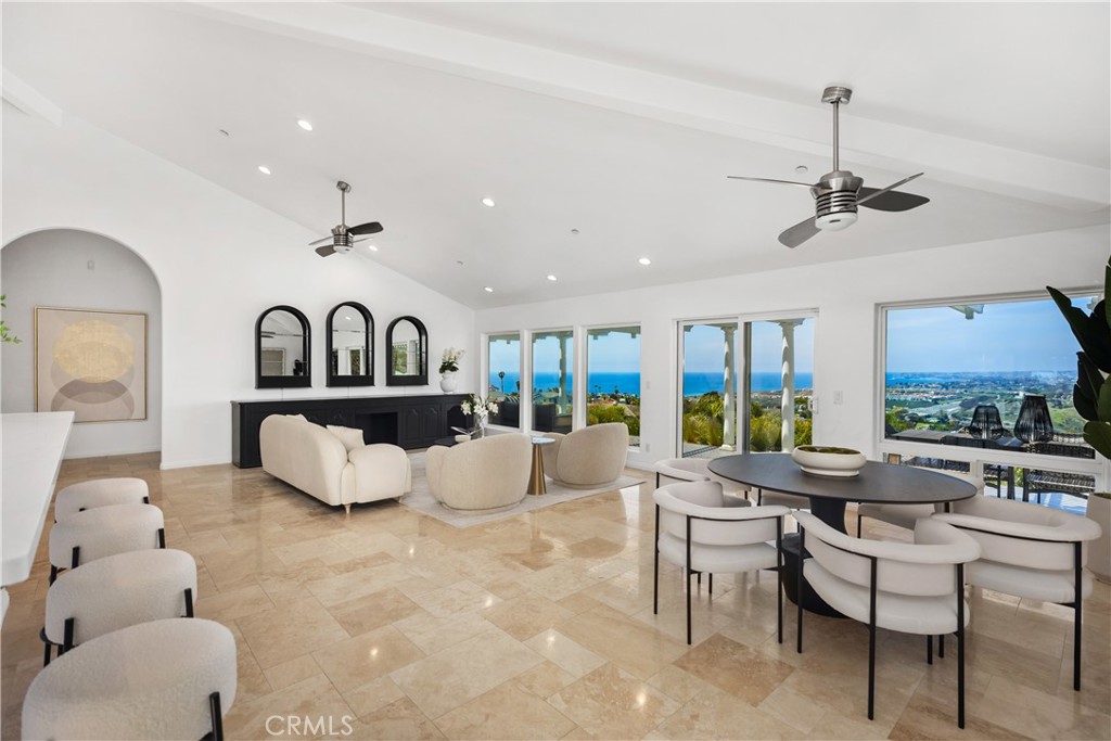 703 Avenida Presidio