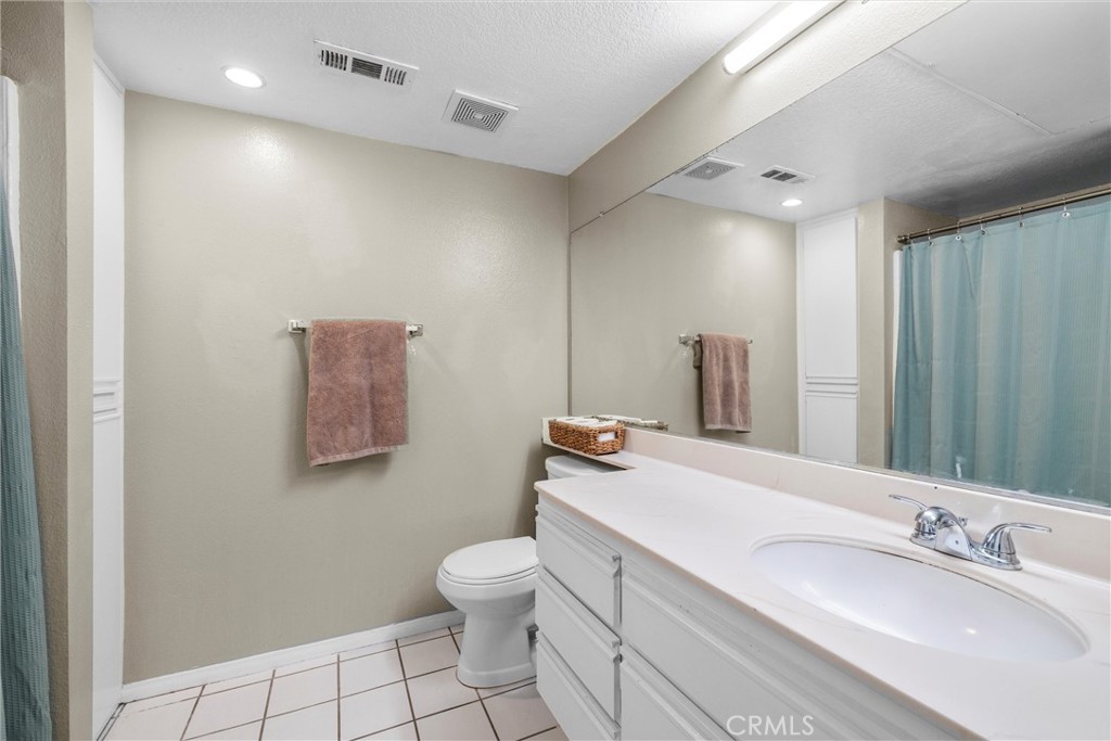 3605 E Anaheim Street 224