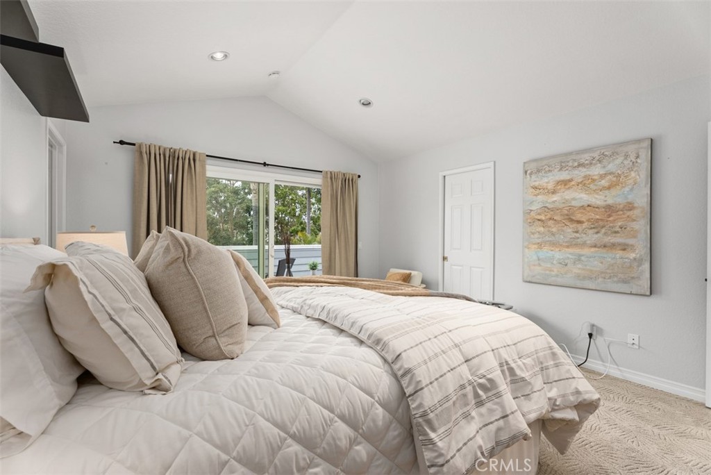 16 Marblehead Place
