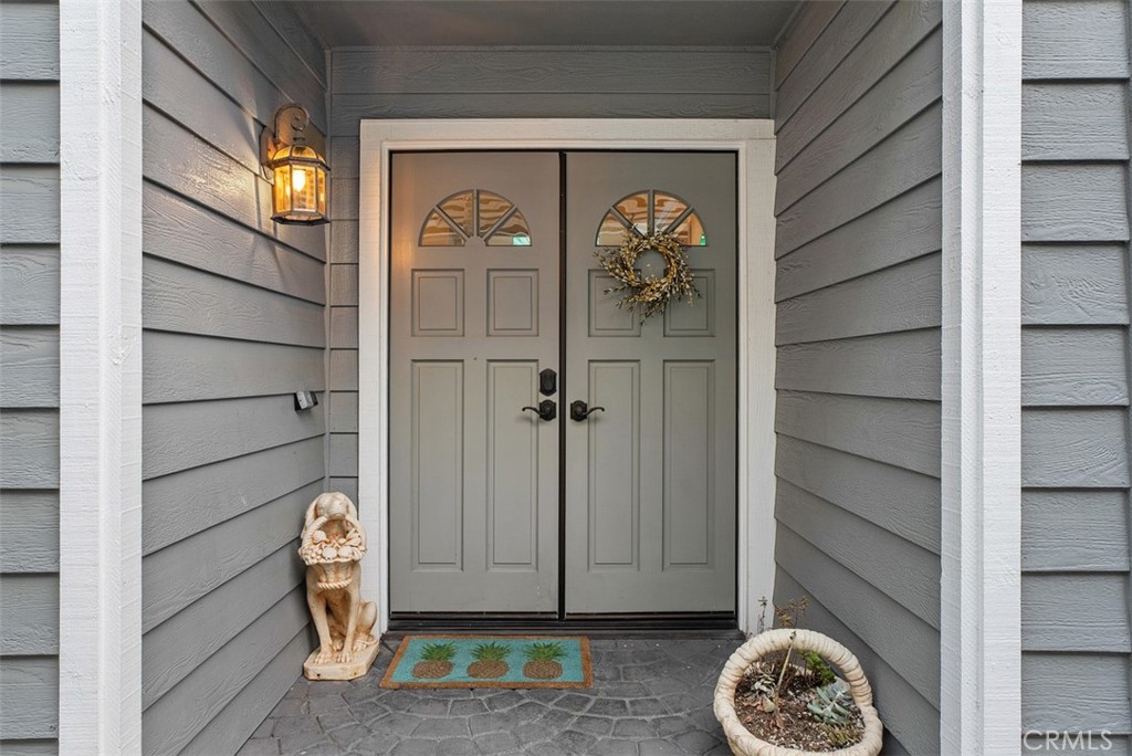16 Marblehead Place
