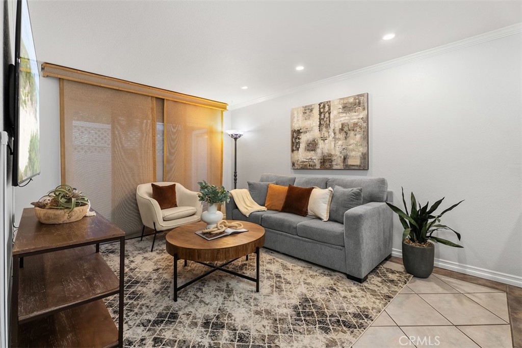 16 Marblehead Place