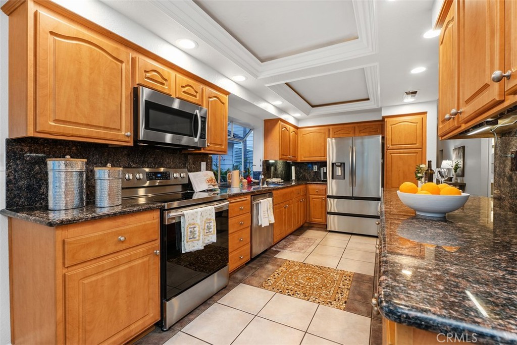 16 Marblehead Place