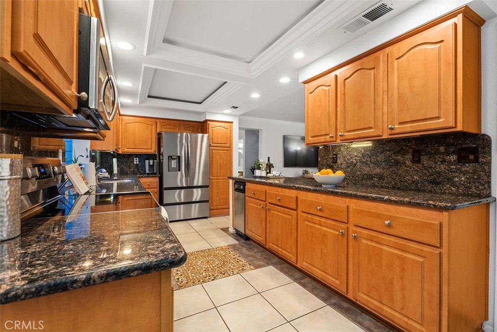 16 Marblehead Place