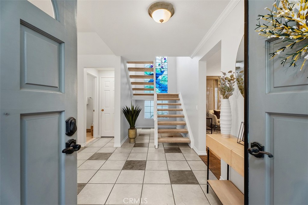 16 Marblehead Place