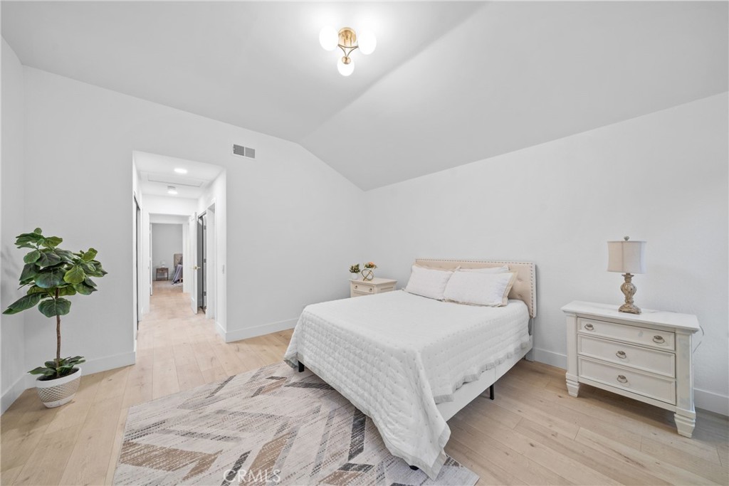 21102 Peppertree Lane