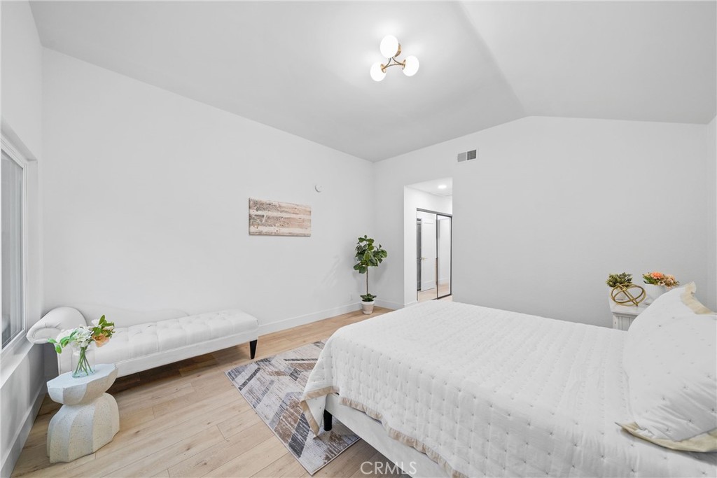 21102 Peppertree Lane