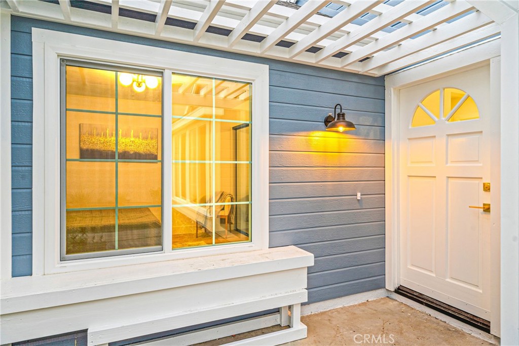 21102 Peppertree Lane