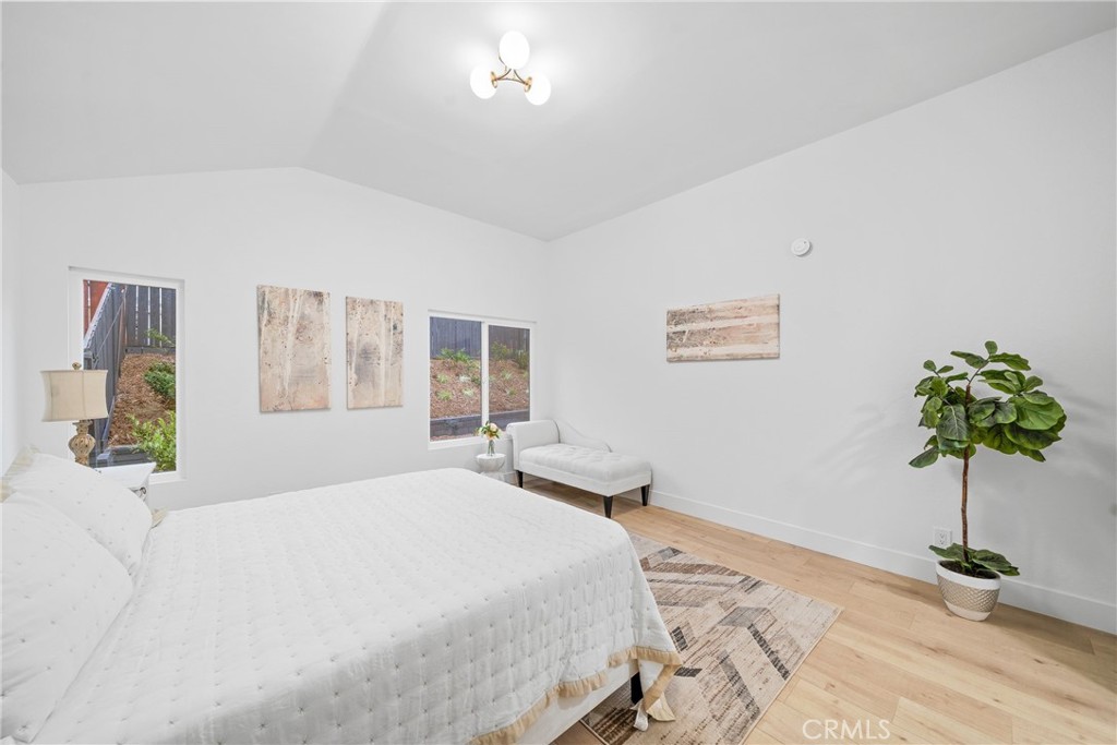 21102 Peppertree Lane