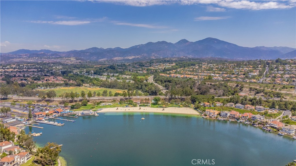 21102 Peppertree Lane