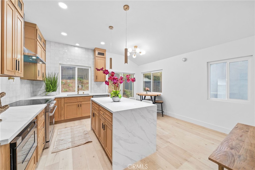 21102 Peppertree Lane