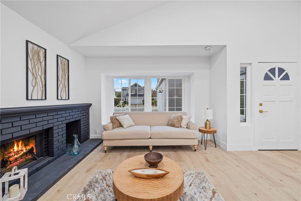 21102 Peppertree Lane